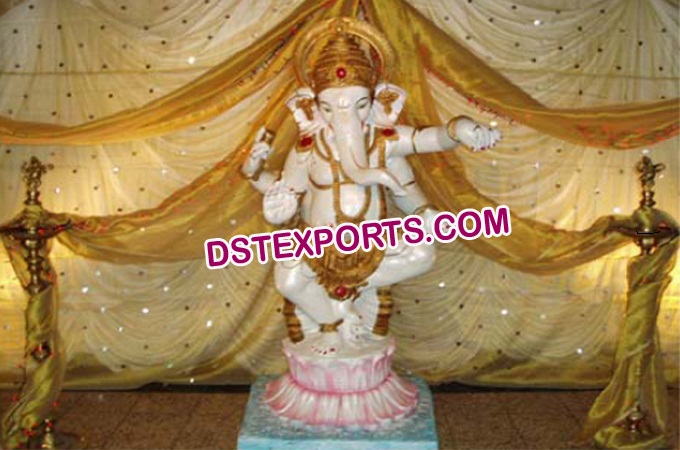 Decorated  Lord  Ganesha  Fiber Statue