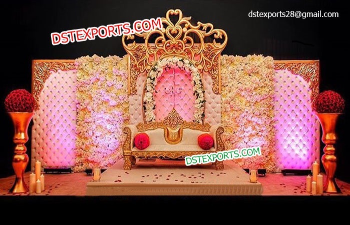Wedding Stage Leather Tuffted Walls Golden Crown