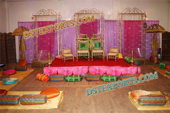 Wedding Beautiful Decorted Mehndi Stage Set