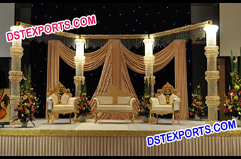 Wedding Stage With Gold Crystal Pillars