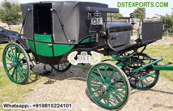 Luxury Horse Drawn Coach Touring Carriage