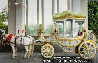 Luxury Four Wheeled Horse Drawn Carriage Buggy