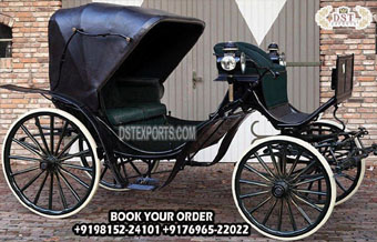 Classical Black Barouche Style Horse Drawn Carriag